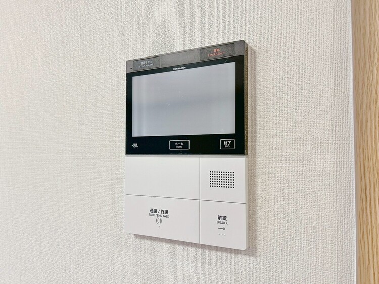 その他 誰が来てもわかる様にモニター付きインターホンを設置。