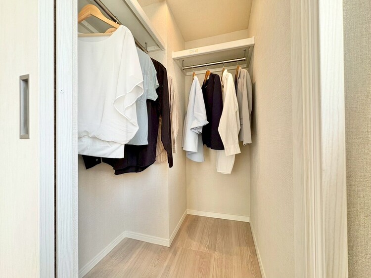 その他 収納スペースが付いていて、お部屋を広く使っていただけます。