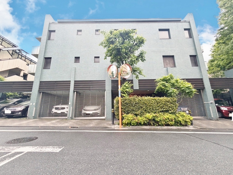 外観 現地に足をお運びいただいた際には、周辺散策などをお勧めいたします。