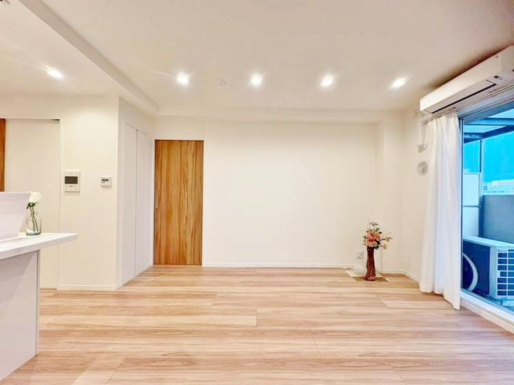 居間 豊かな居住性と、安心感を満たすクオリティが見事に調和した住空間。