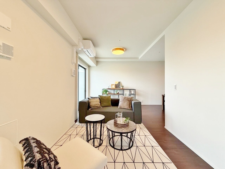 居間 豊かな居住性と、安心感を満たすクオリティが見事に調和した住空間。