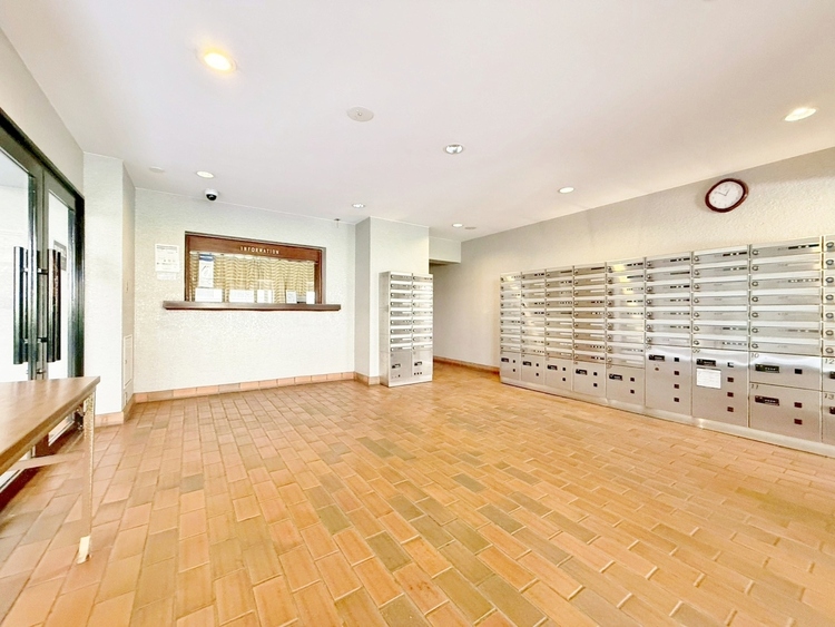 エントランス エントランスは、毎日の行き帰りで使う大事な空間です。