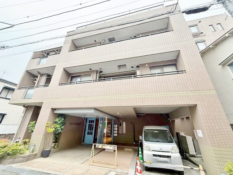 外観 資料には掲載していない情報が、現地にはたくさんあります。是非一度、現地をご確認ください。