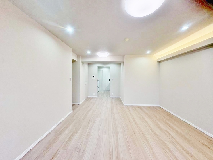 居間 快適に過ごす毎日を求めて、暮らしの中でご自身の「マイホーム」に創り上げてください。