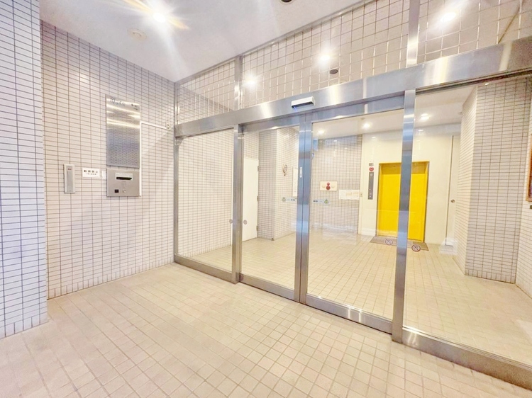 エントランス エントランスは、毎日の行き帰りで使う大事な空間です。