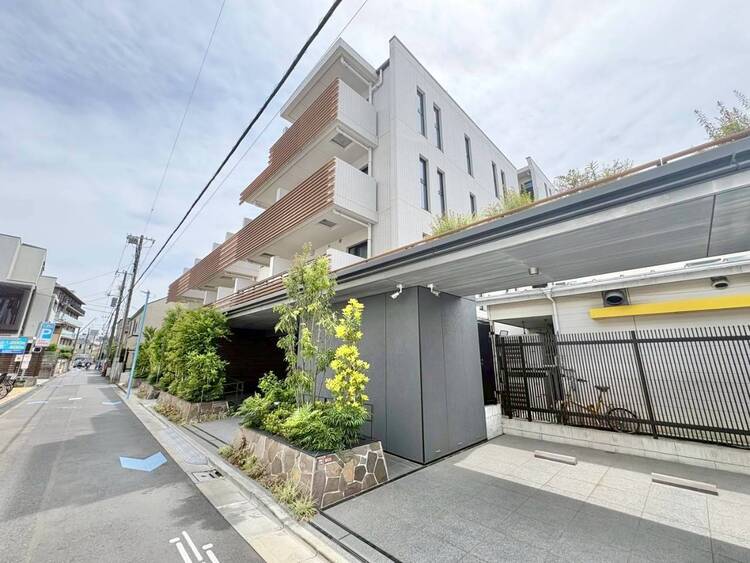 外観 資料には掲載していない情報が、現地にはたくさんあります。是非一度、現地をご確認ください。