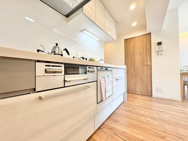 居間 ひとつひとつの空間に宿した機能性、そして美意識。