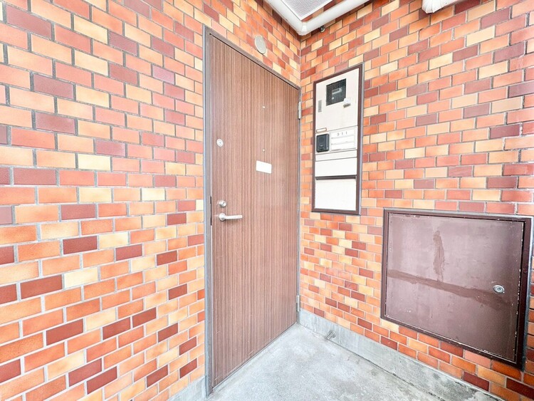 玄関 玄関を開ければ、そこは安らぎのご自宅。