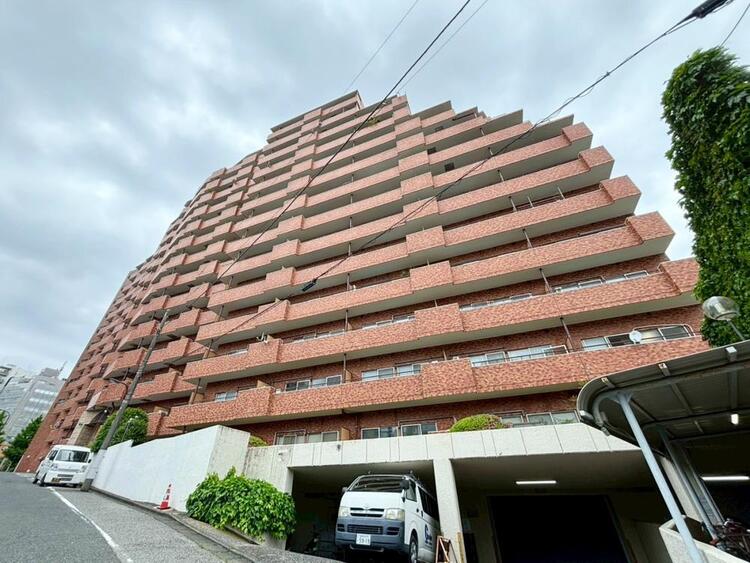 その他 飽きのこないシンプルモダンな外観です。