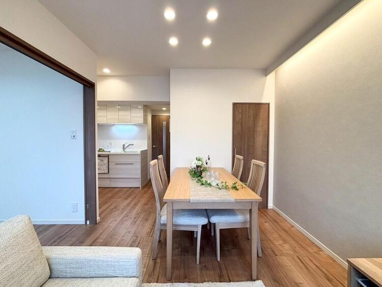 その他 シンプルな内装と偏り過ぎないデザインで統一しました。