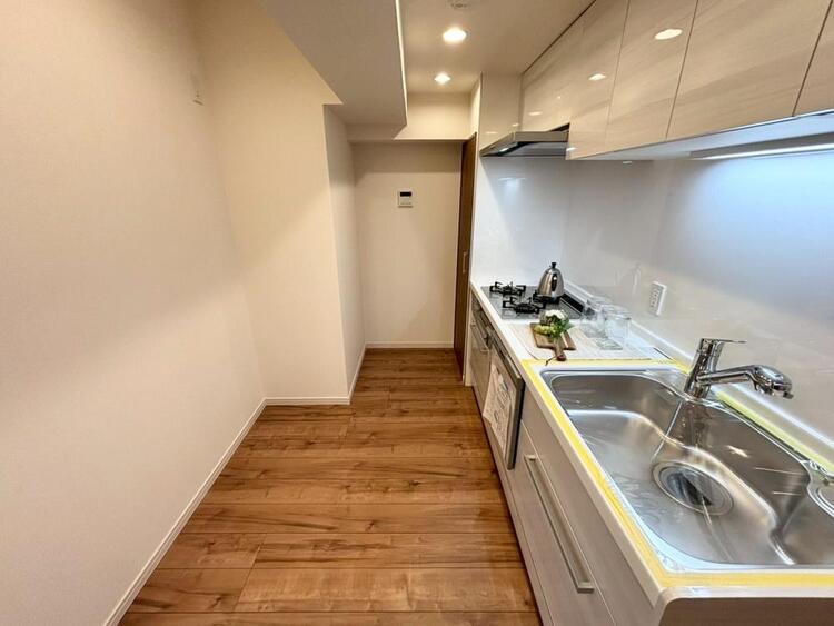 その他 開放感のあるキッチンスペース。調理をしながら、会話も弾みそうですね。