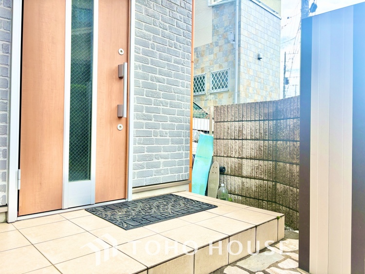 外観 ◆隠された美しさ◆流麗な音楽が流れているような繊細でいながら整然かつ堅牢なこの空間。この空間は確かに美しい。しかし、そこには美しさ以上のものが隠されている。