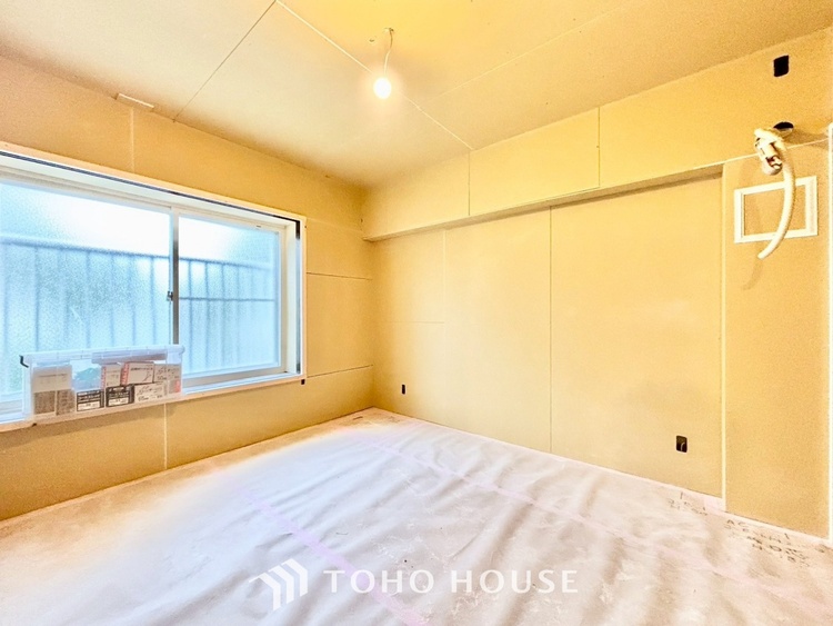 内装 ◆色彩◆この空間に放たれた光は華美なまでに演出されたデザイン。流れる時をより芳醇なコーヒーの様な色彩奏でるアダージョ。そして情景豊かな作品のような暮らしがイメージできる。