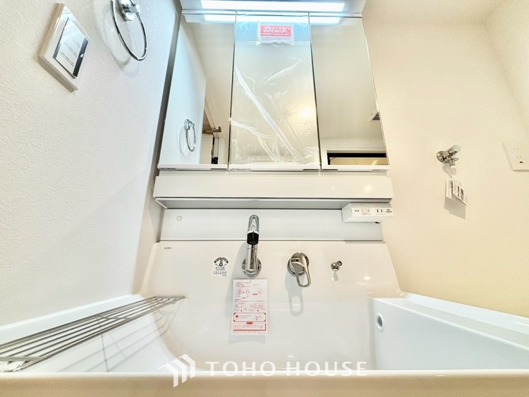 洗面 ◆洗面◆清潔感のある水回り。白で統一されたスタイリッシュな空間。毎日使う場所だから究極にシンプルにこだわりました。