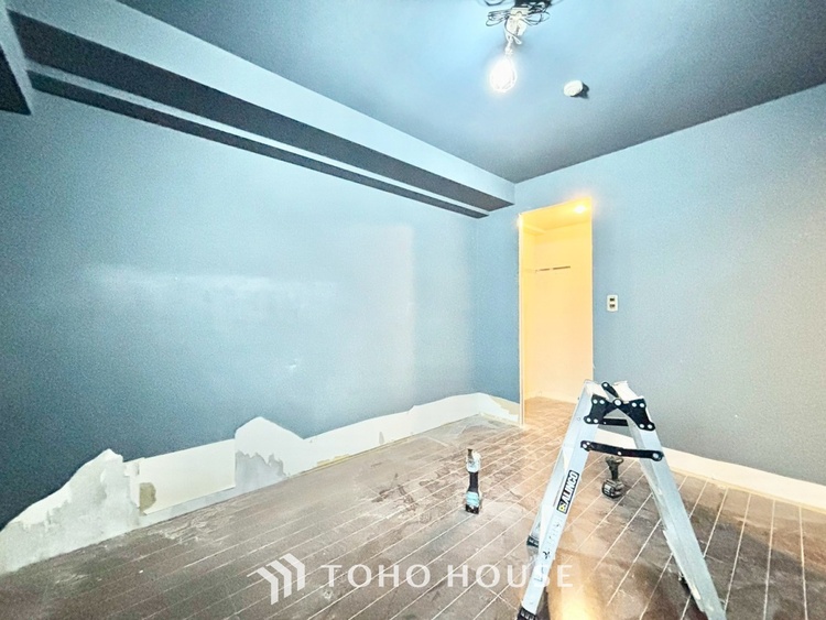 内装 ◆子供部屋◆冷涼な風、そよぐリビング。だんらんの場所はここから始まり、ここで終わる。家族の笑顔が集う素敵な場所だから、こだわり抜いた思いが詰まっているのだと思う。