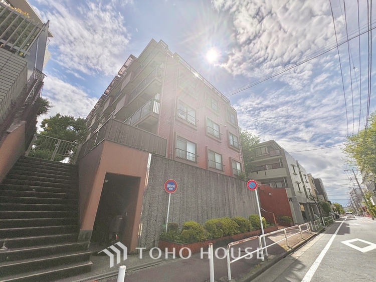 外観 現地に実際に行ってみることでしか感じられないことがたくさんあります。周辺環境や街の雰囲気など、たくさんのことを感じていただけます。