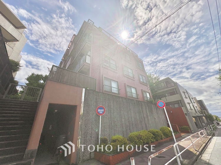 外観 現地に実際に行ってみることでしか感じられないことがたくさんあります。周辺環境や街の雰囲気など、たくさんのことを感じていただけます。