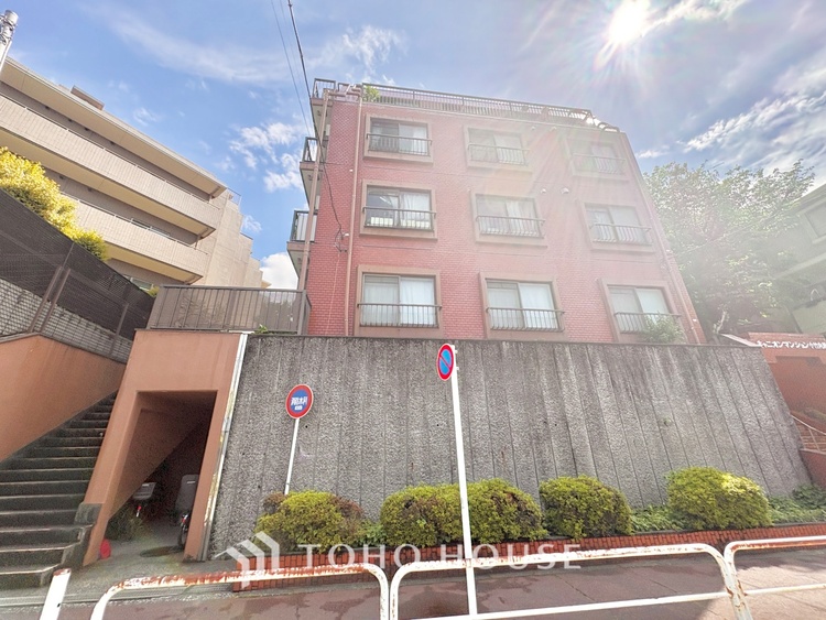 その他 ほんの少しのこだわり。ちょっとした色使いがその家がもつ雰囲気、趣（おもむき）を携え、暮らす家族や訪ねてくる友人・知人に新鮮な香りを運んできます。