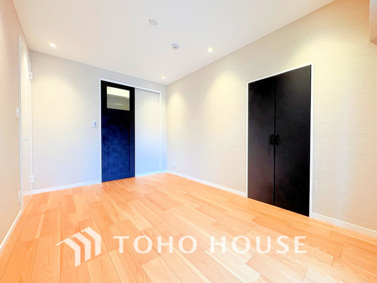 内装 シンプルですっきりとした室内は飽きのこない居心地の良い雰囲気