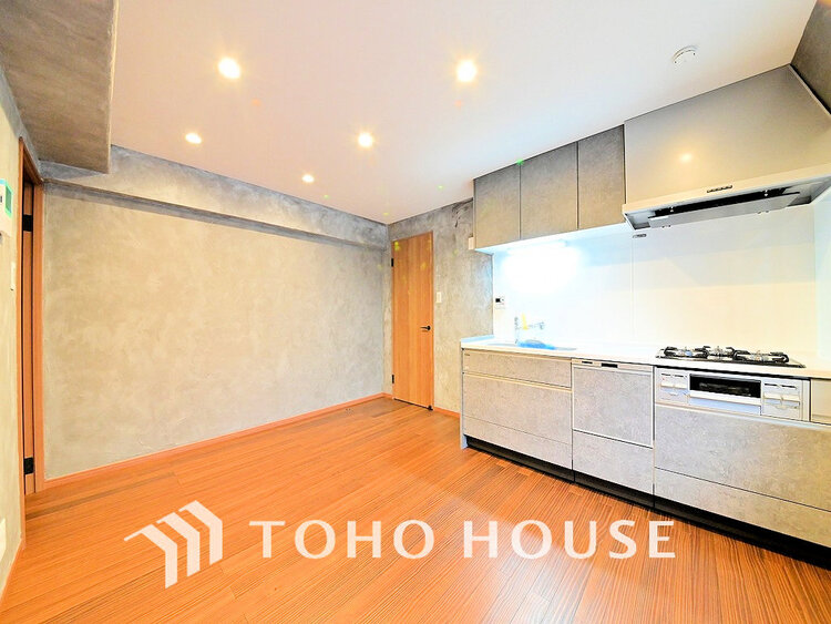 内装 上質な時間を育む暮らしのメインステージ。寛ぎとコミュニケーションを育む居心地のよい場所