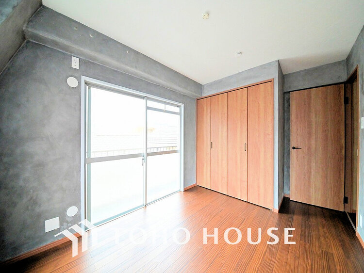 内装 1日の疲れを癒し、心地よく寛げるようゆったりとした広さをしています