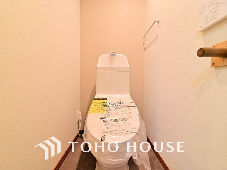 トイレ トイレには快適な温水洗浄便座付