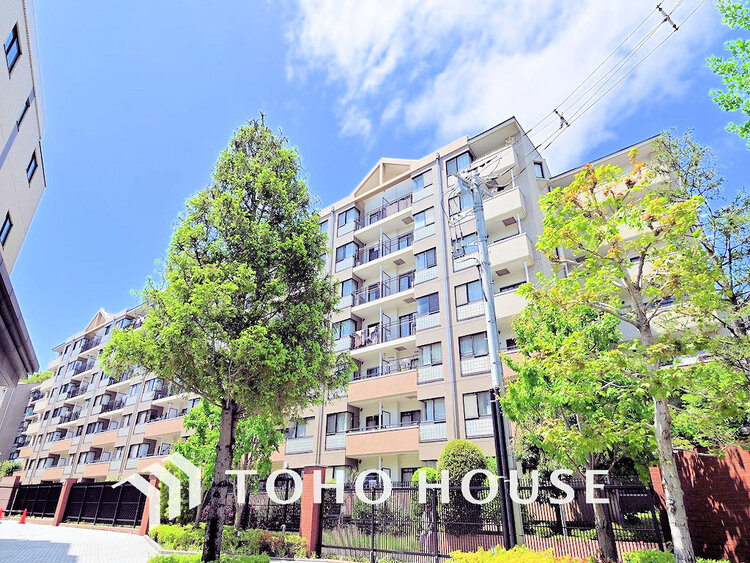 外観 〜6階南東向きにつき陽当り・通風・眺望良好〜全居室収納付き、使い勝手の良い3LDK住戸〜