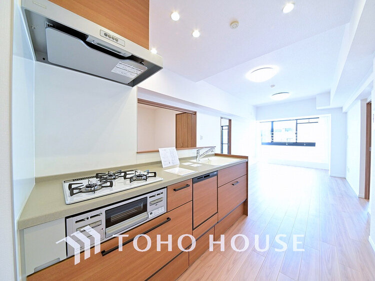 キッチン シンプルな部屋の雰囲気に溶け合うナチュラルキッチン