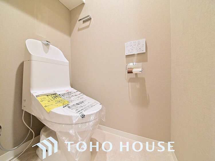 トイレ トイレには快適な温水洗浄便座付