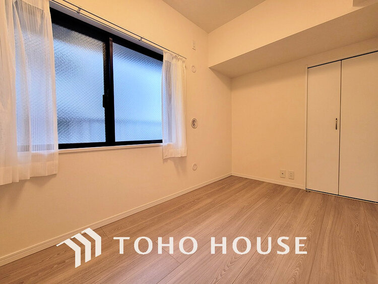 内装 1日の疲れを癒し、心地よく寛げるようゆったりとした広さをしています