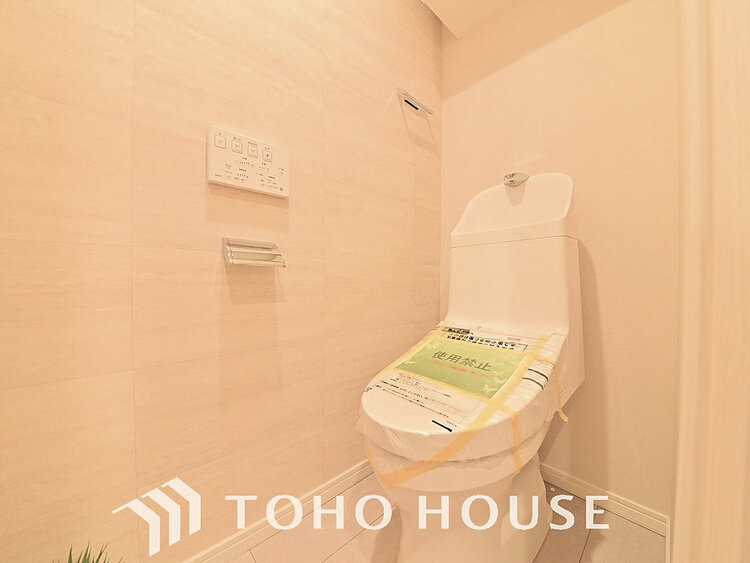 トイレ トイレには快適な温水洗浄便座付