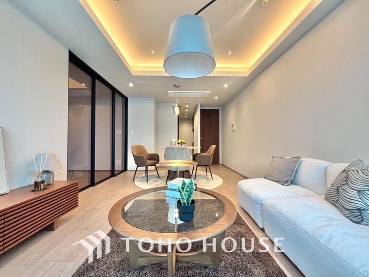 内装 「想像していた以上に広い」が写真を撮っているときの感想です。家事動線に配慮したプランによりご家族がくつろげる明るく広い空間が確保できました。