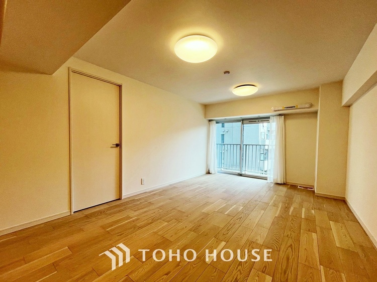 内装 【LIVING】◆陽光◆が差し込む。この開放的なLDKに家族の笑顔が集う。家族が一緒に過ごす空間は明るく、そして居心地よく。