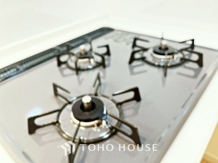 キッチン 【KITCHEN】◆家族のおはよう◆の声を笑顔で迎えてあげられるシステムキッチン。朝ごはんが楽しみでちょっと早起きしたくなるんです。