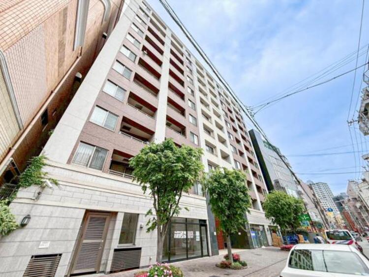 外観 空を広く感じる。緑が多いゆったり感のある安心の住環境です！！潤いのある環境でホッと生活できそうです！おしゃれな雰囲気や自然の潤いがあり、親しみやすさと個性を！街に新たな価値をもたらし続けてくれます！ 