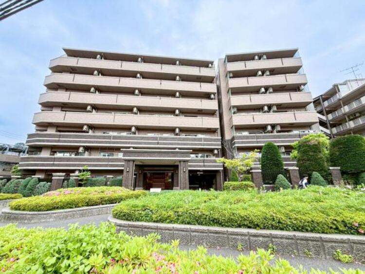 外観 家の良し悪しだけではなく周辺環境も重要なポイントとなります！ご案内時に周辺環境もご案内いたします！流行に左右されず将来にわたって価値が継続する佇まい！良好な住環境が保たれたエリアで新生活を過ごせます 