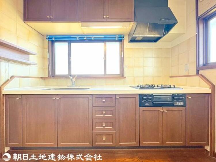 キッチン ご家族みんながのびのび過ごせる、LDK18帖・全居室6帖以上のゆとりある住空間
