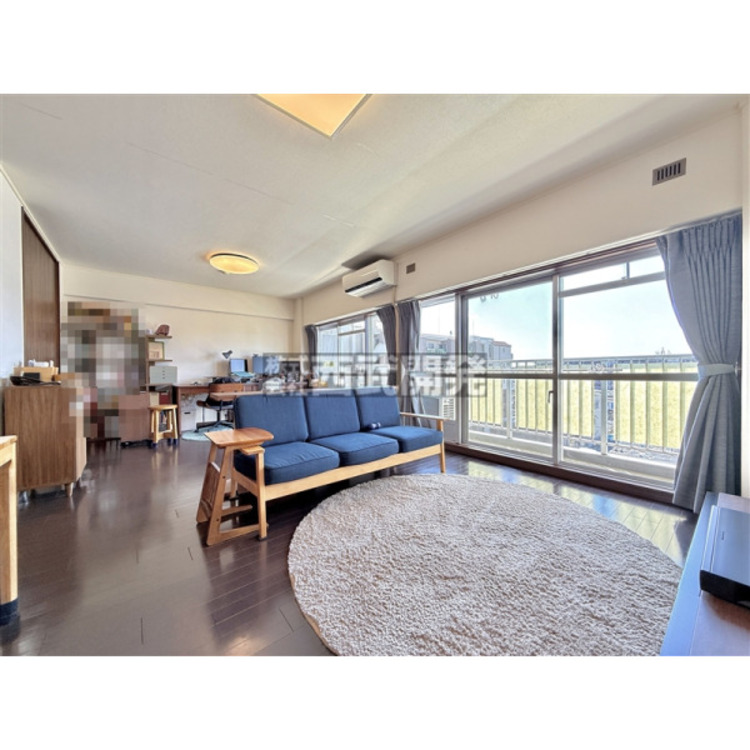 居間 【LDK20.5帖】