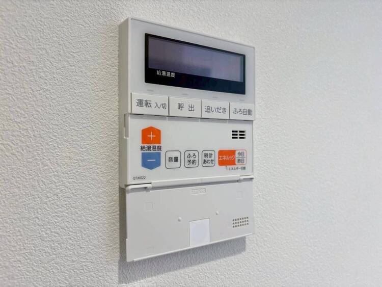 設備 見やすい画面で操作しやすい給湯パネルです。