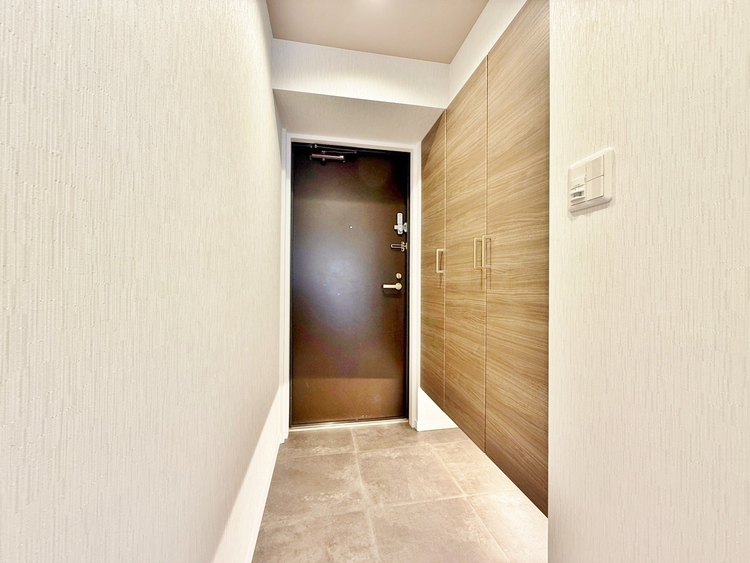 玄関 シューズボックスを完備した玄関です。