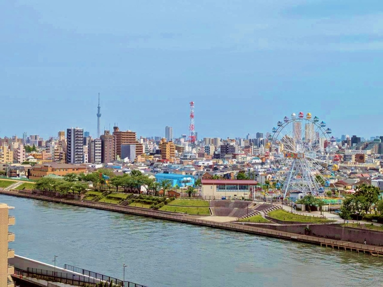 バルコニー 頬をなでる、優しい風を感じることが出来ます。