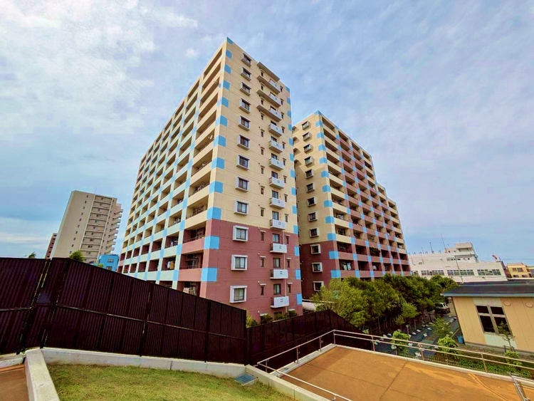 外観 ライフプランニングからローンまで、一貫してご説明させていただきます。お気軽にお問い合わせくださいませ。