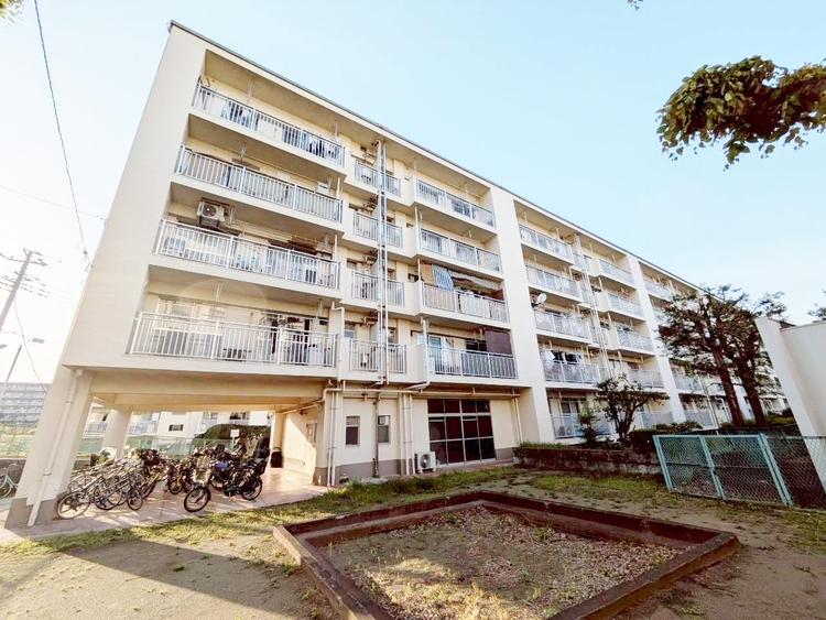 外観 資料には掲載していない情報が、現地にはたくさんあります。是非一度、現地をご確認ください。