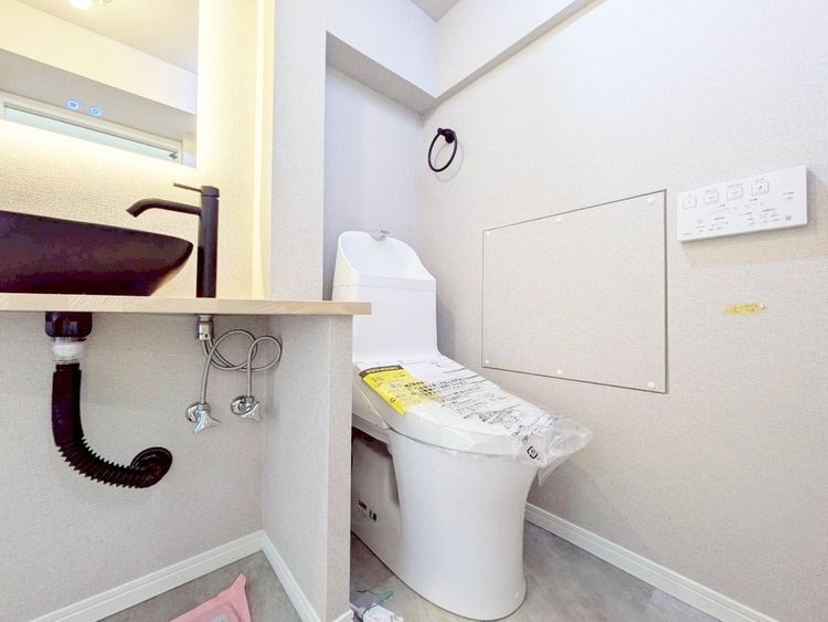 トイレ 暮らしの中のさりげないひとときの快適さにも、こだわりを、持って設備を配しております。