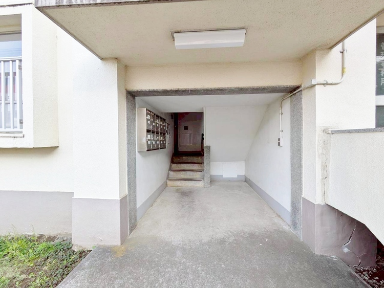 エントランス 外と内をつなぐエントランスは、まさに顔となる場所。