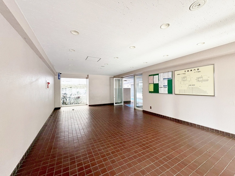 エントランス エントランスは、毎日の行き帰りで使う大事な空間です。