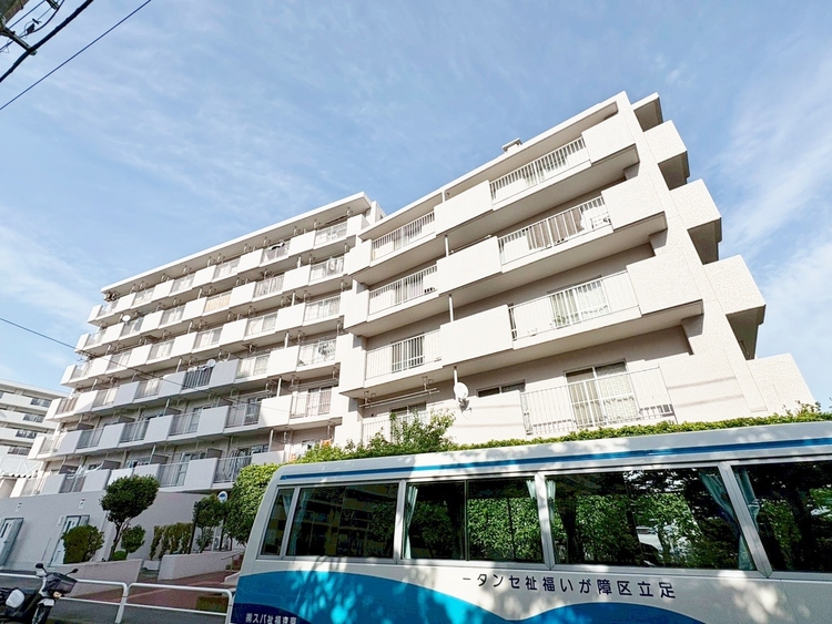 外観 ライフプランニングからローンまで、一貫してご説明させていただきます。お気軽にお問い合わせくださいませ。