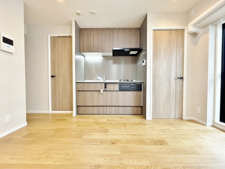 居間 飾り過ぎないシンプルな内装と偏り過ぎないデザインで統一しました。