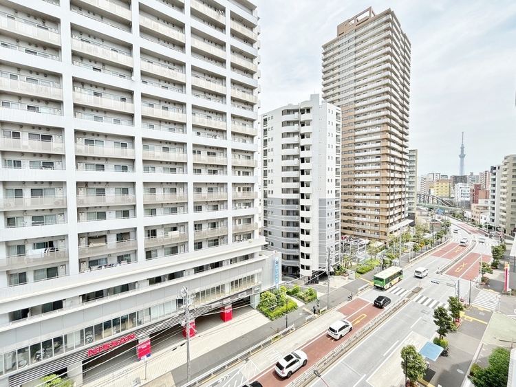 バルコニー 頬をなでる、優しい風を感じることが出来ます。