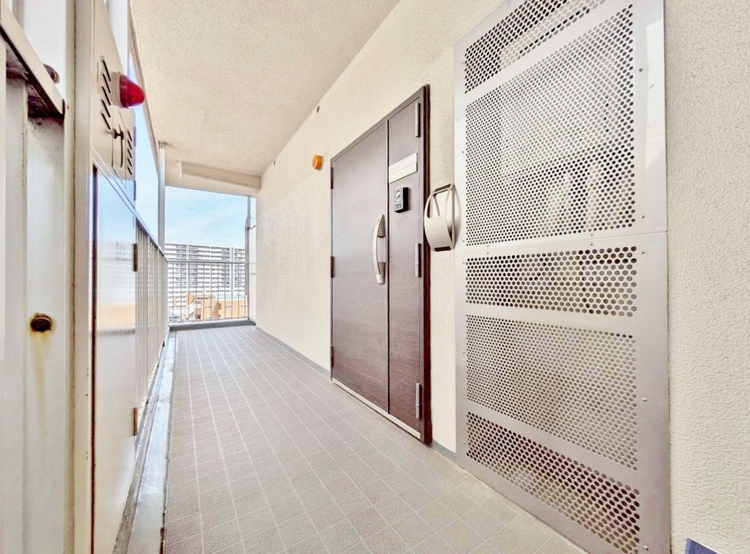 玄関 玄関を開ければ、そこは安らぎのご自宅。